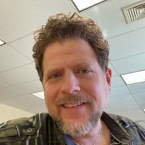 Meet your Posher, Anthony